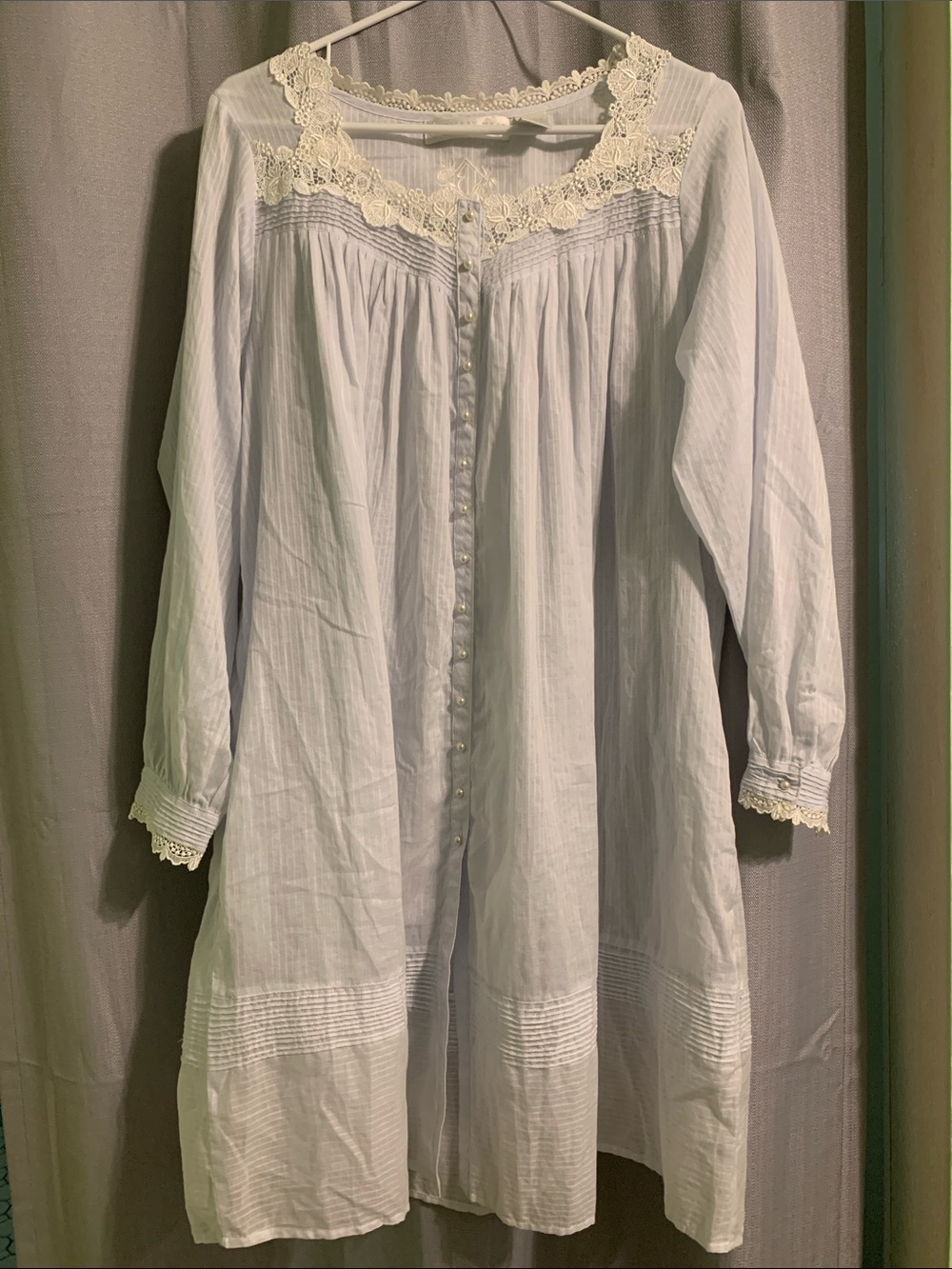 Eileen West Ivory Lace-Trim Nightdress
